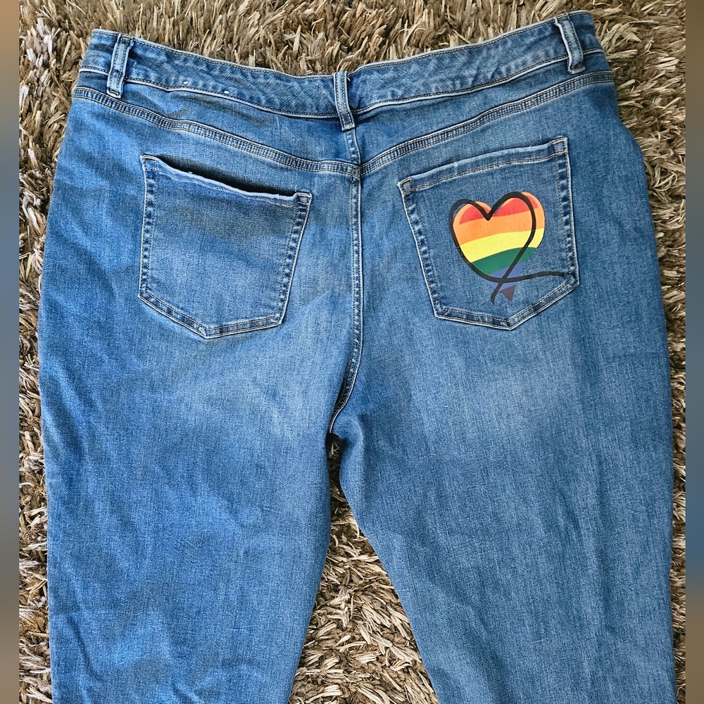 Lane Bryant Mid-Wash Cropped Jeans - Picture 3 of 9